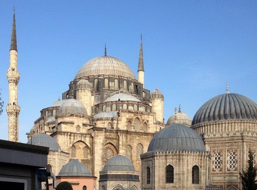 عناصر العمارة الإسلامية المميزة-مسجد السلطان سليمان 
